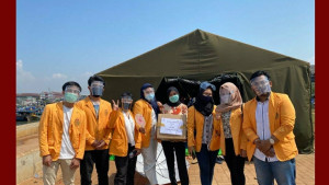 Sema FH Menyelenggarakan Baksos ke Korban Kebakaran di Kalibaru